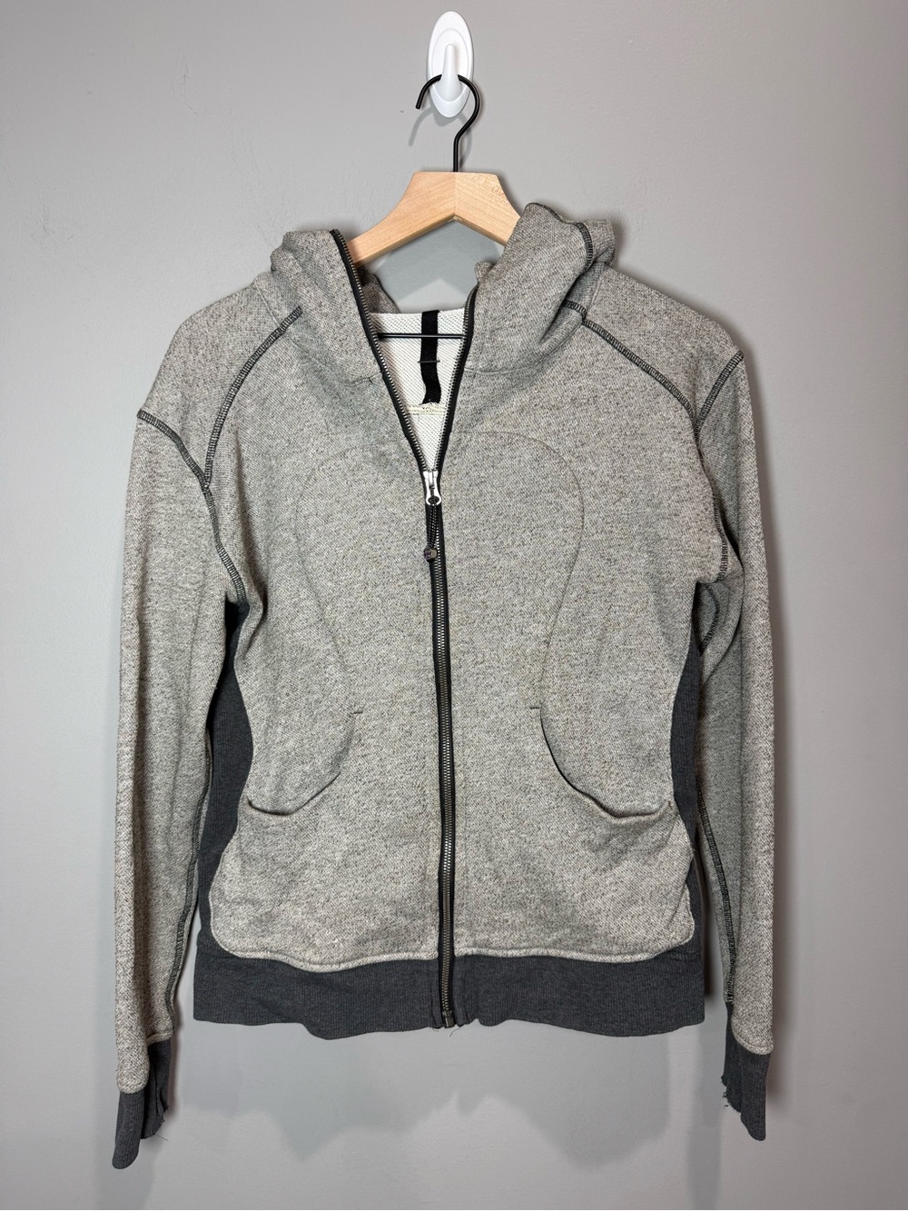Lululemon On The Daily Hoodie Heathered Gray Size 8 Full Zip Athleisure Jacket